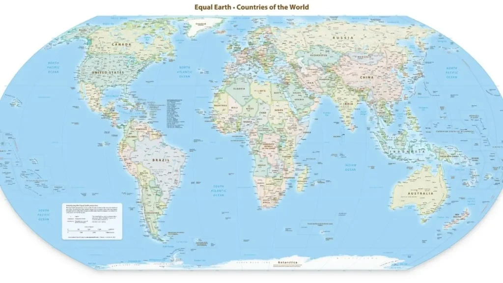 Mapa-múndi na projeção Equal Earth, com África ao centro e os continentes representados à sua dimensão real